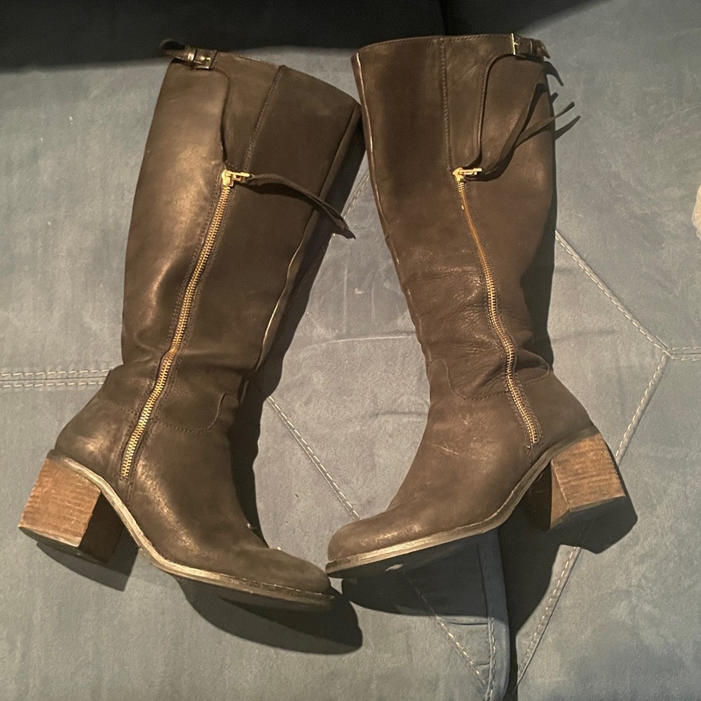Steve Madden Tall Black Leather Boots - Classic Riding Style - Picture 7 of 8